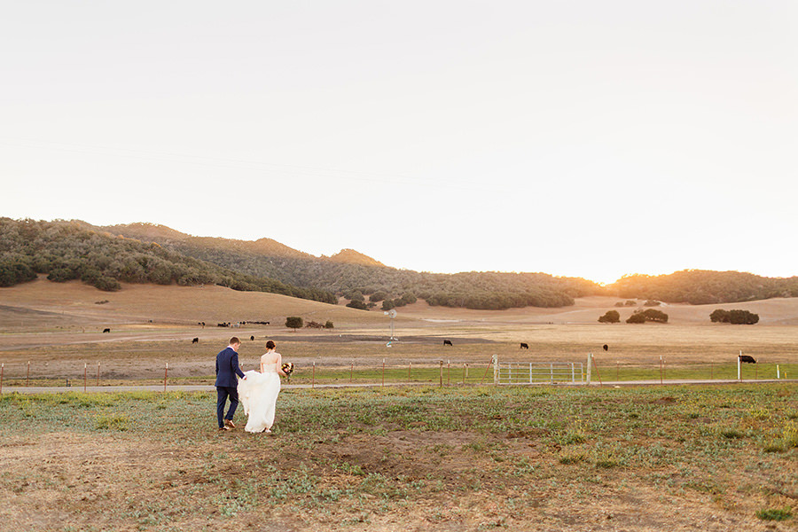 Sunset photos with bride and groom at wedding at Thousand Hills Ranch